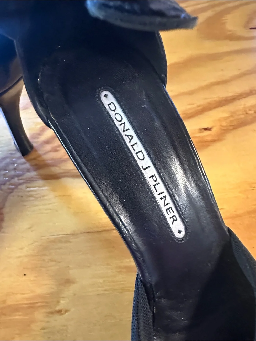 Donald J. Pliner Women's Black Open-Toe Ankle Strap Heels Size 7.5